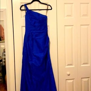 Long floor length blue prom dress